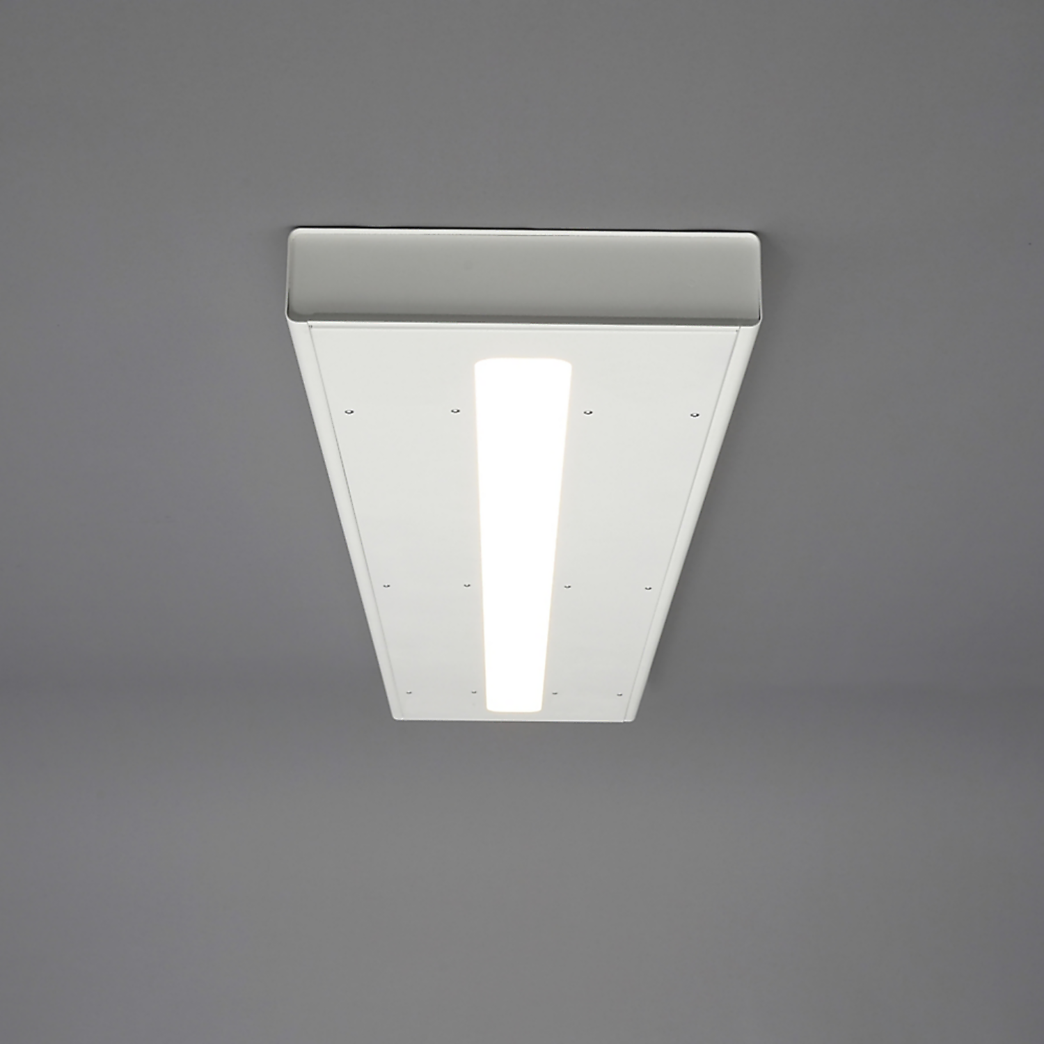 LED-Leuchte education Aufbau - education Aufbauleuchte ist eine innovative LED-Beleuchtungslösung