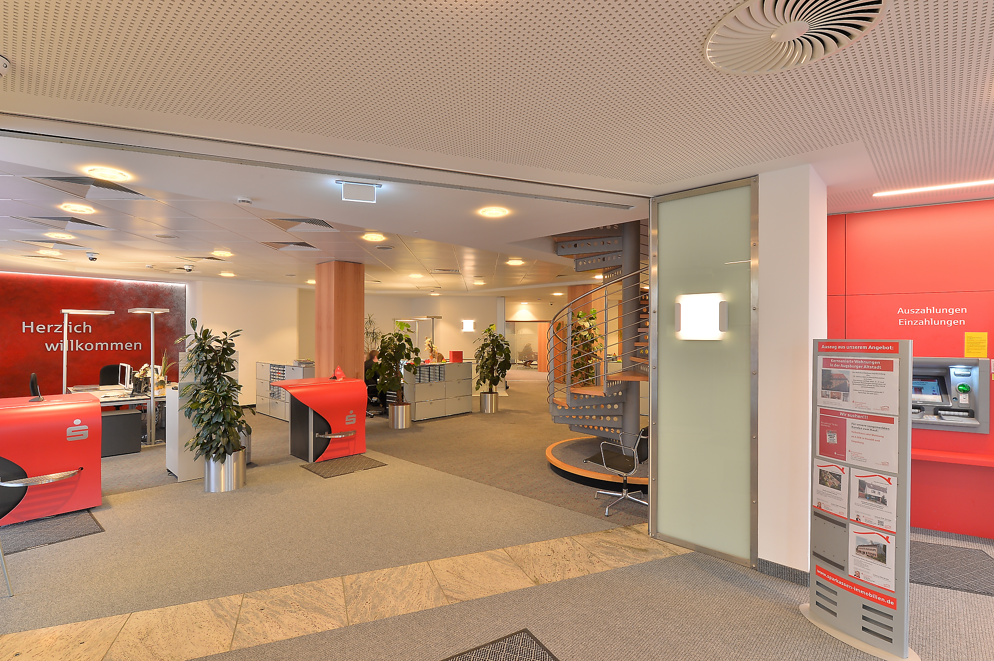 Kreissparkasse Augsburg, Zweigstelle Neusäß - Sanierung der Kreissparkasse Augsburg, Zweigstelle Neusäß Schmutterpark