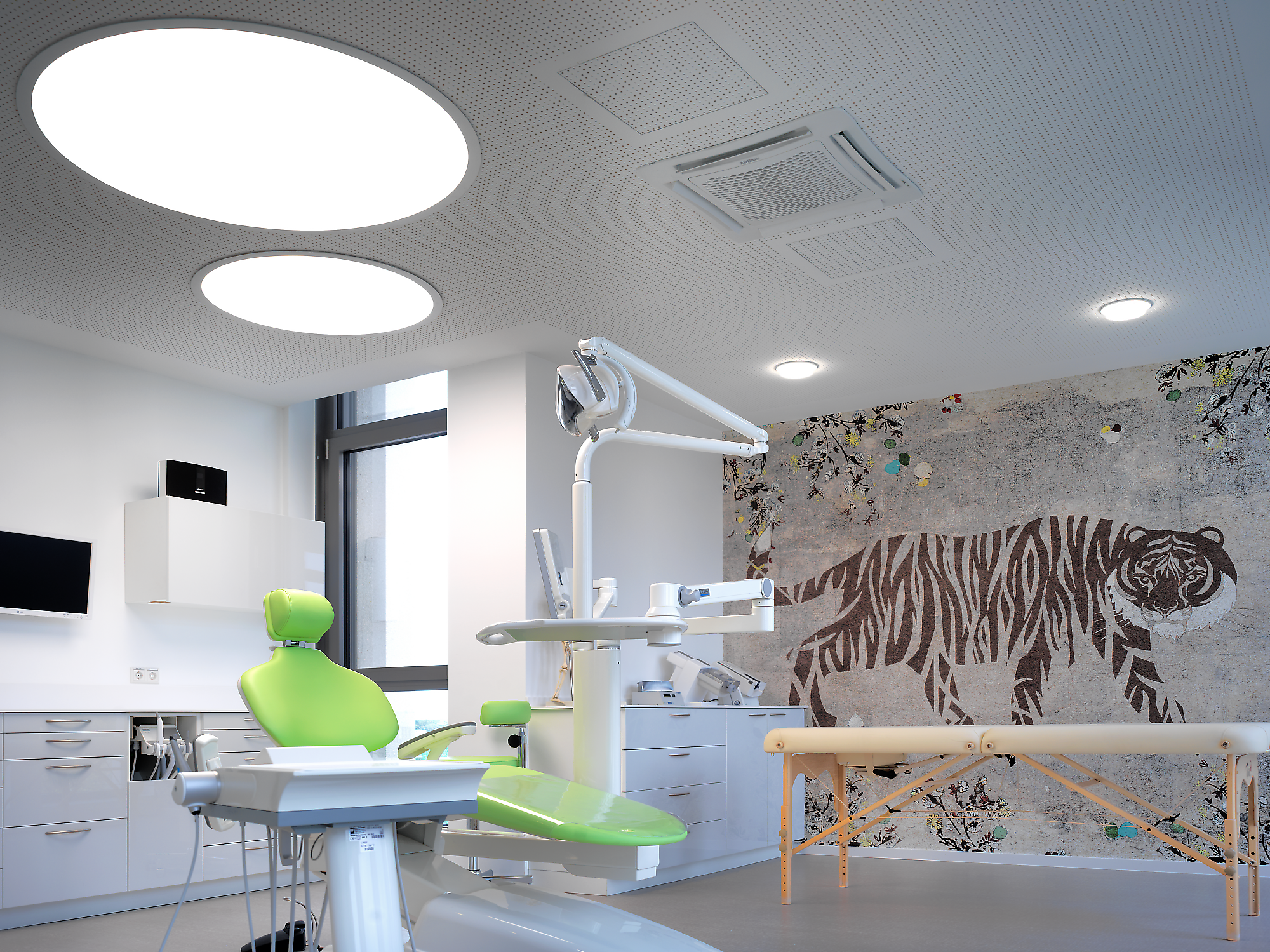 Zahnarztpraxis Dentabellion | Branche: Gesundheit und Soziales