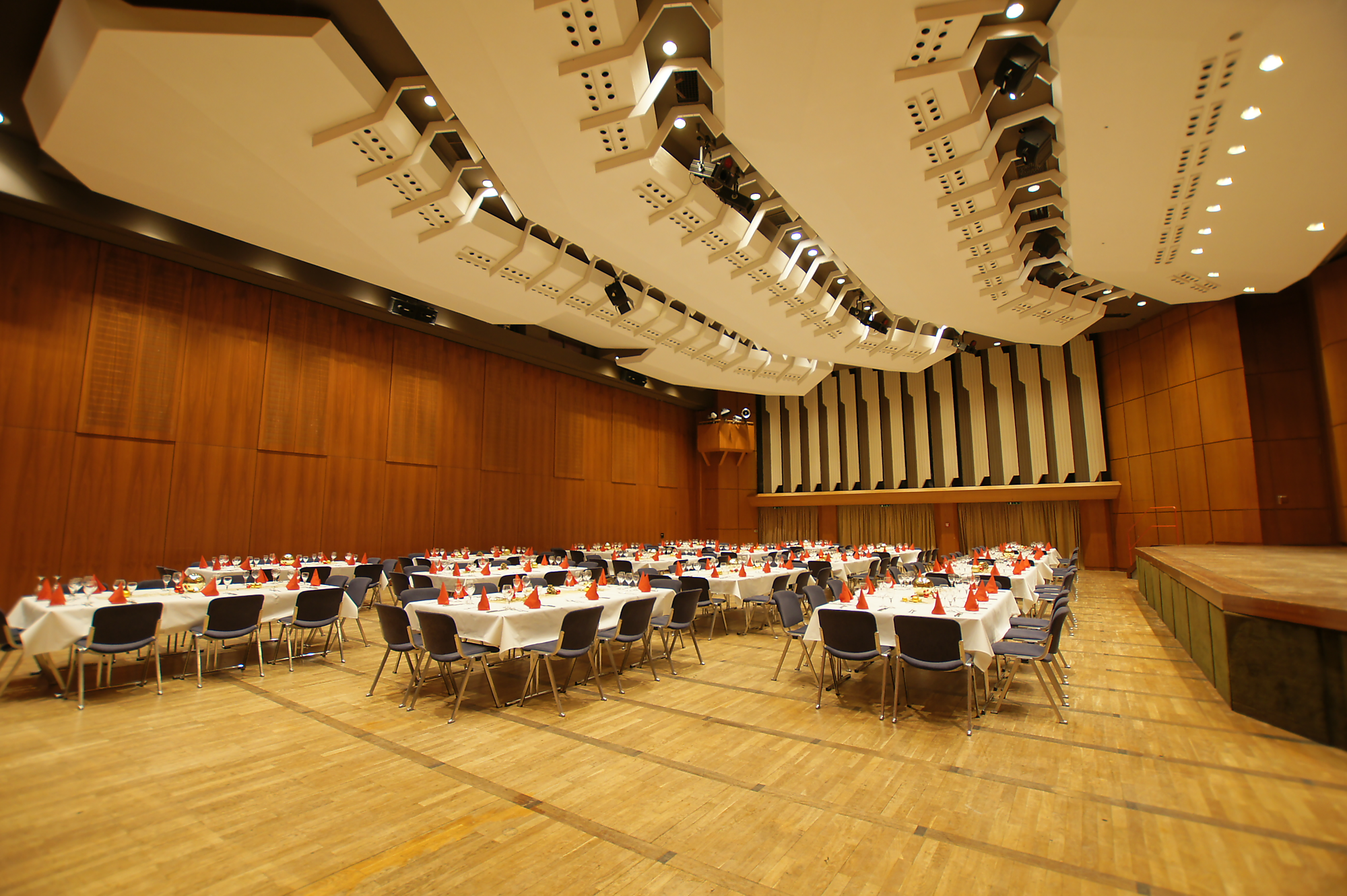 Stadthalle Göppingen - Sanierung der Stadthalle in Göppingen