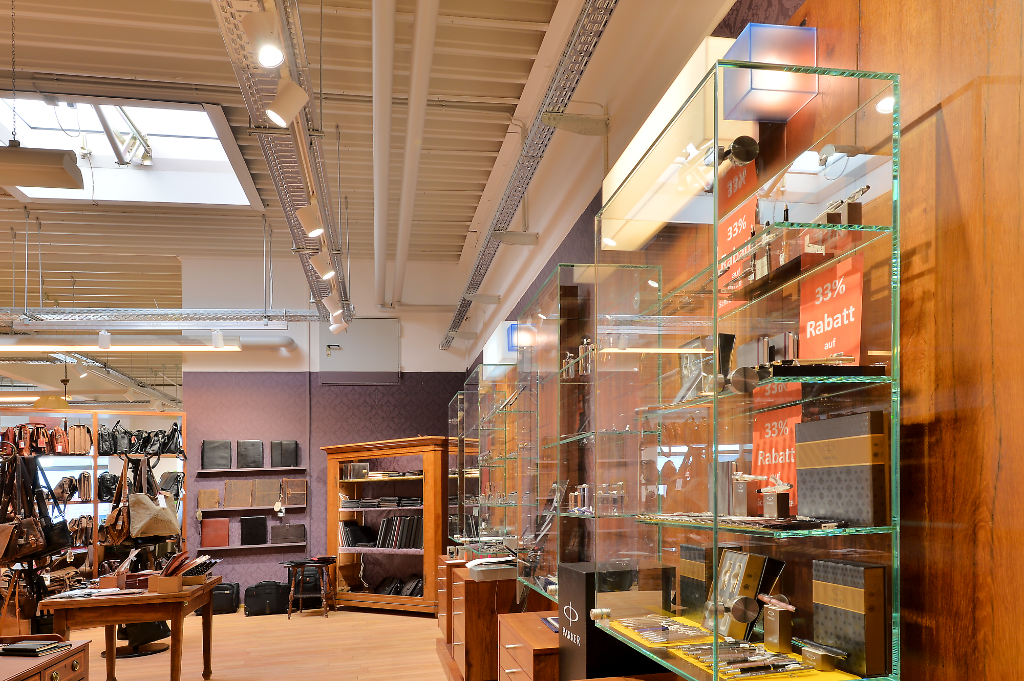 Saueracker GmbH & Co. KG Fürth | Branche: Praesentation und Verkauf