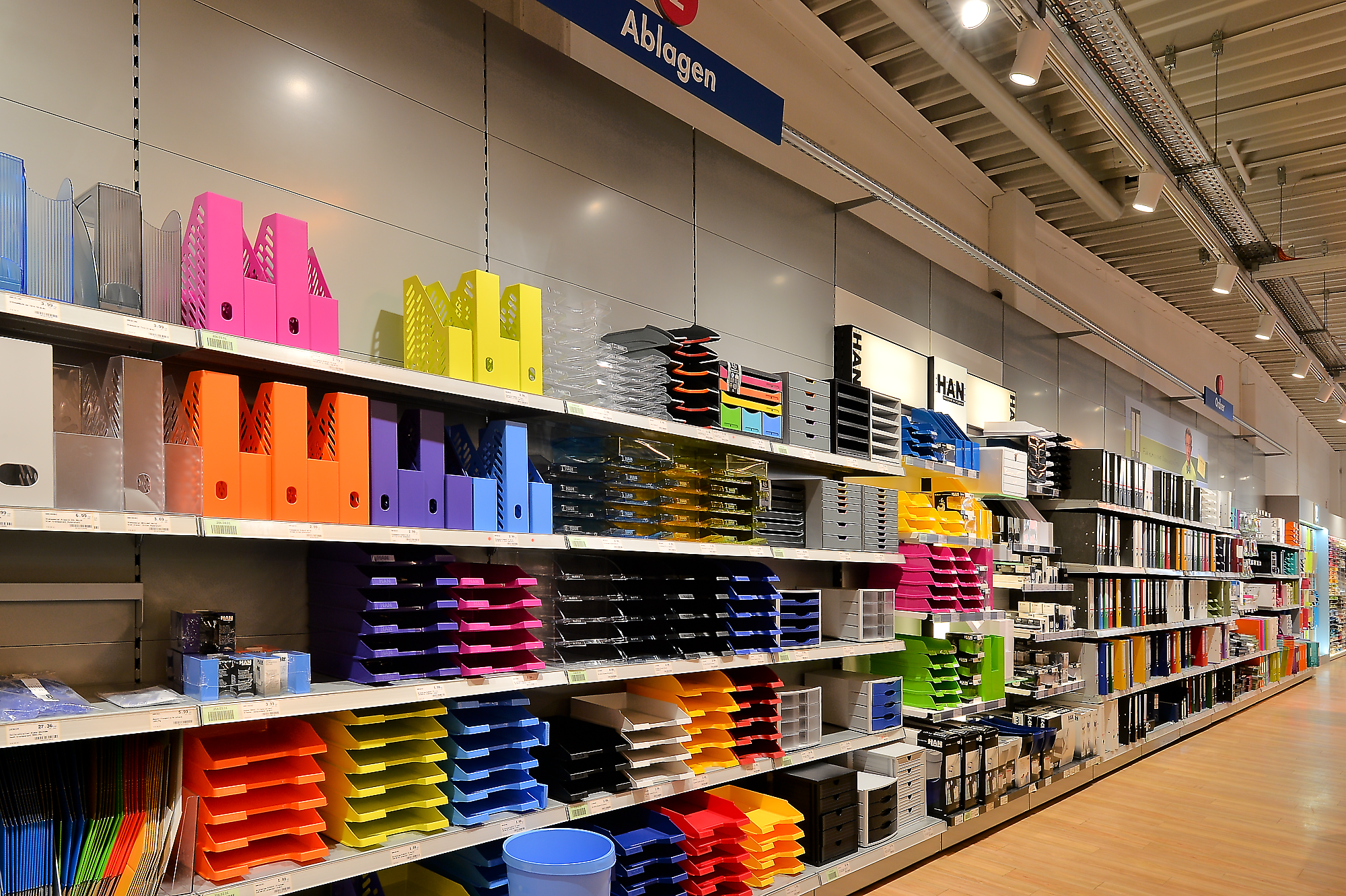 Saueracker GmbH & Co. KG Fürth | Branche: Praesentation und Verkauf