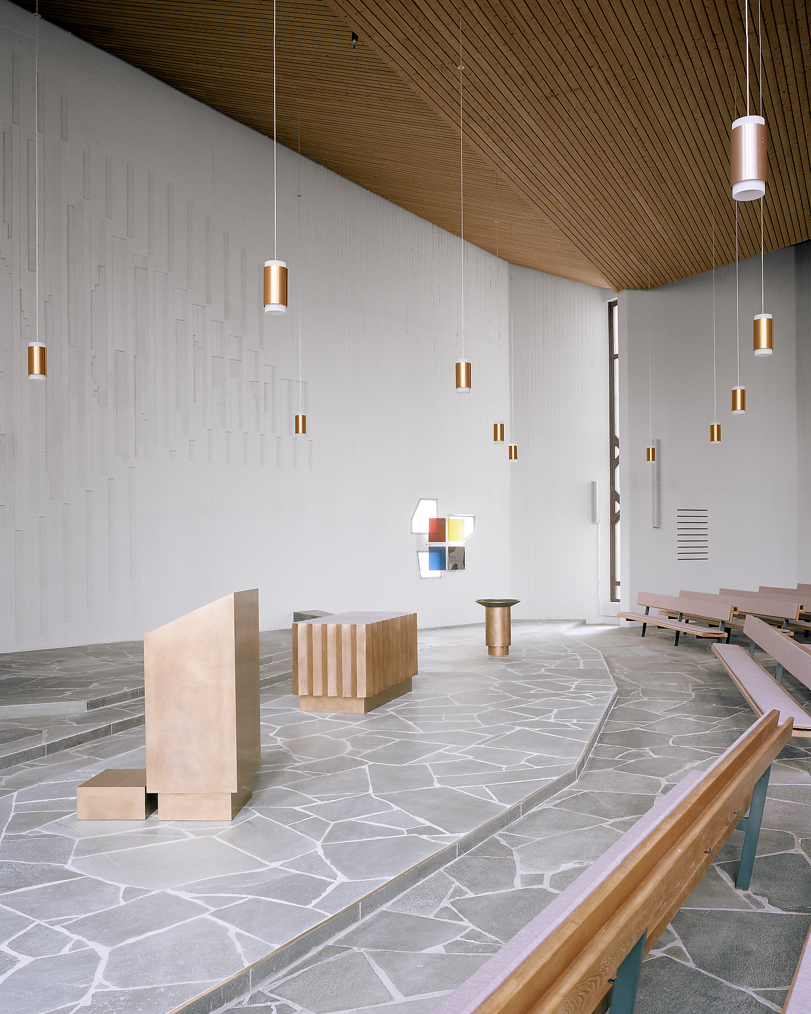 Auferstehungskirche Offenburg - Behutsame Sanierung der Auferstehungskirche in Offenburg