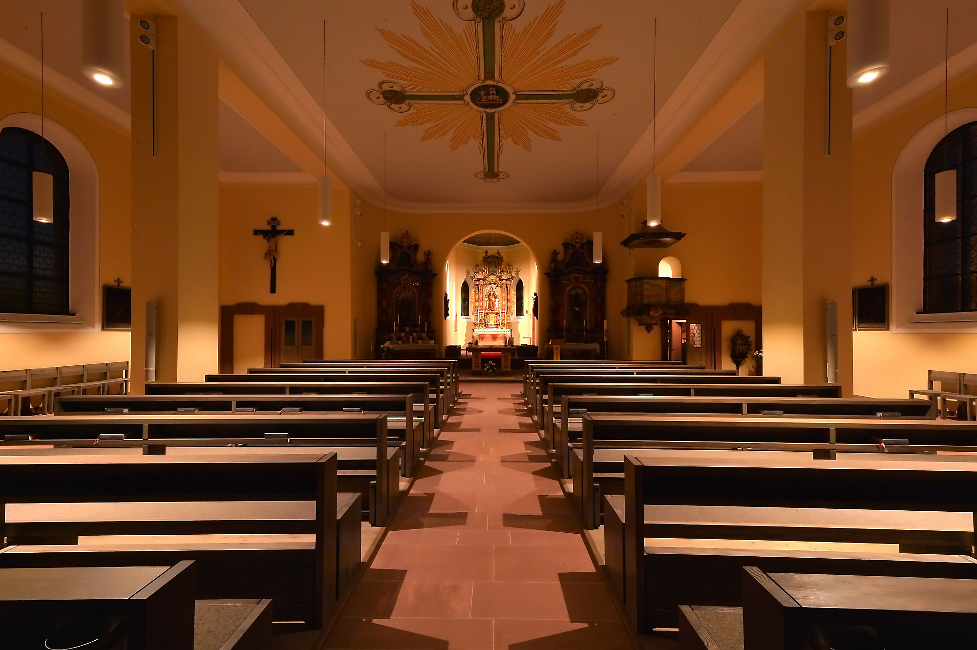 Kirche Sankt Barbara Nordweil | Branche: Sakrale Bauten