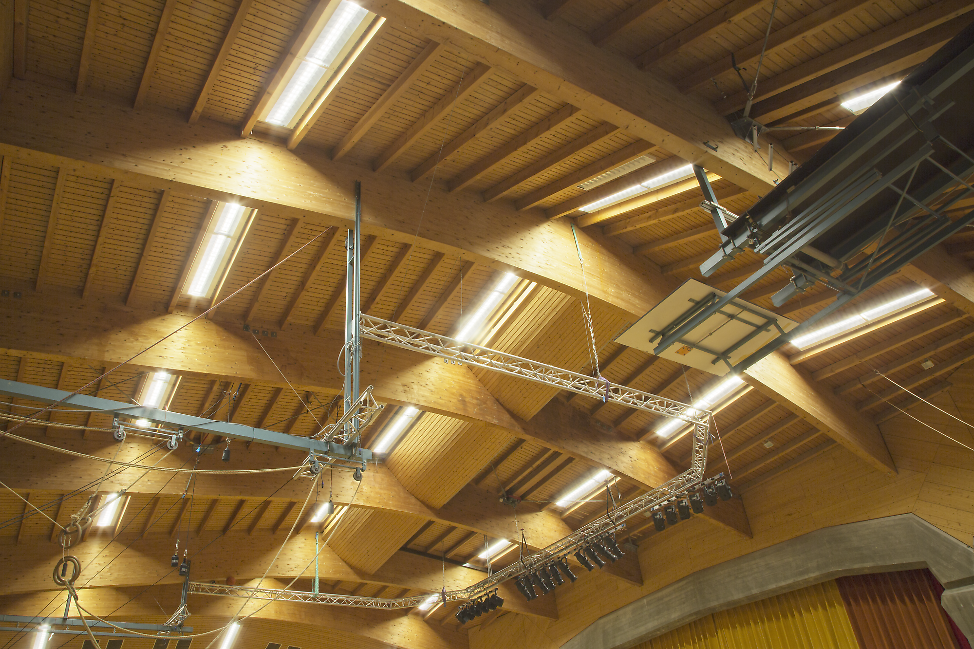 Freie Waldorfschule Frankenthal - Lichttechnische Sanierung der Freien Waldorfschule Frankenthal