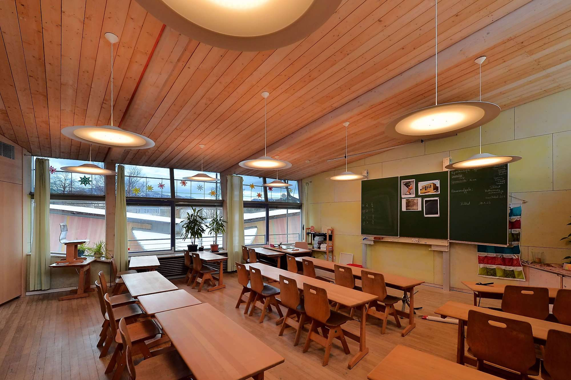 Freie Waldorfschule Prien - Lichttechnische Sanierung der freien Waldorfschule Prien